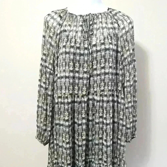 Banana Republic Puff-Sleeve Boho Style Dress - Picture 4 of 14